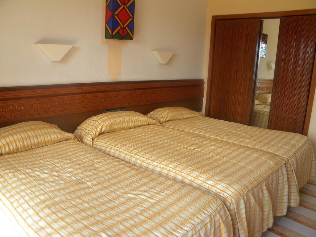 Sidi Harazem Hotel Eksteriør billede
