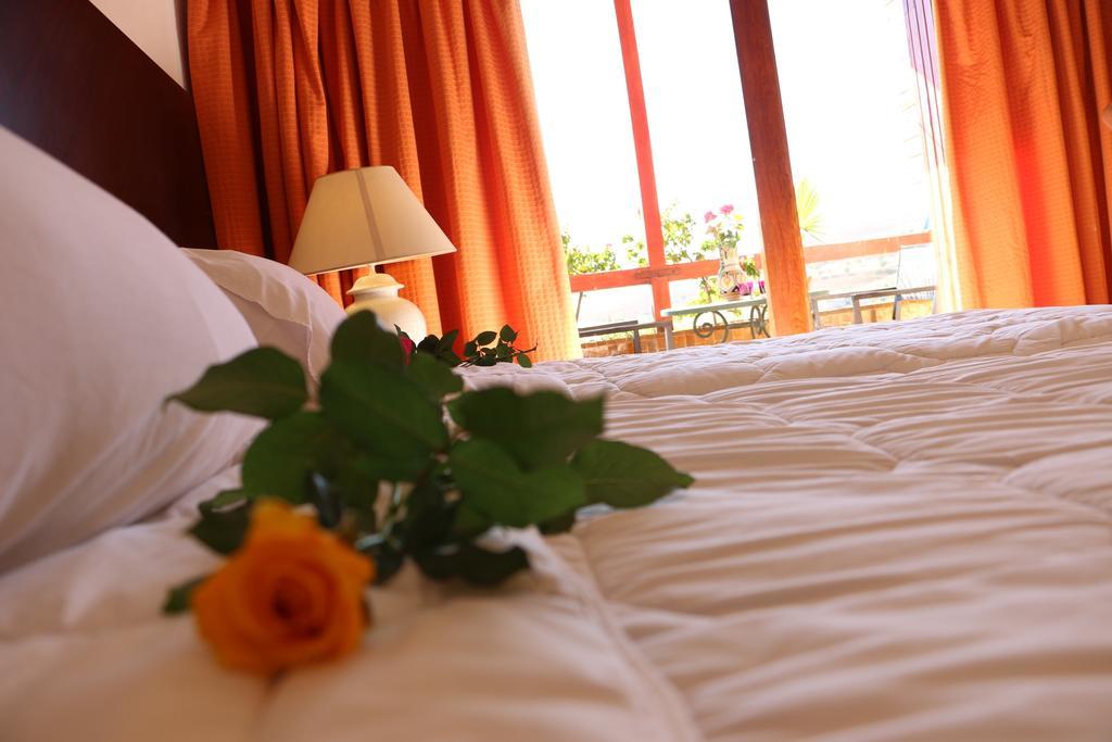 Sidi Harazem Hotel Eksteriør billede