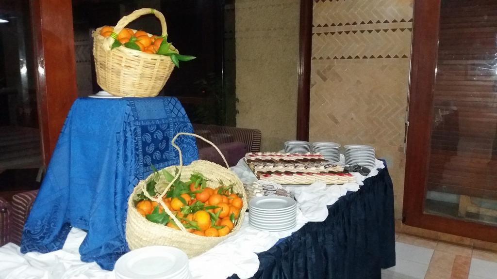 Sidi Harazem Hotel Eksteriør billede
