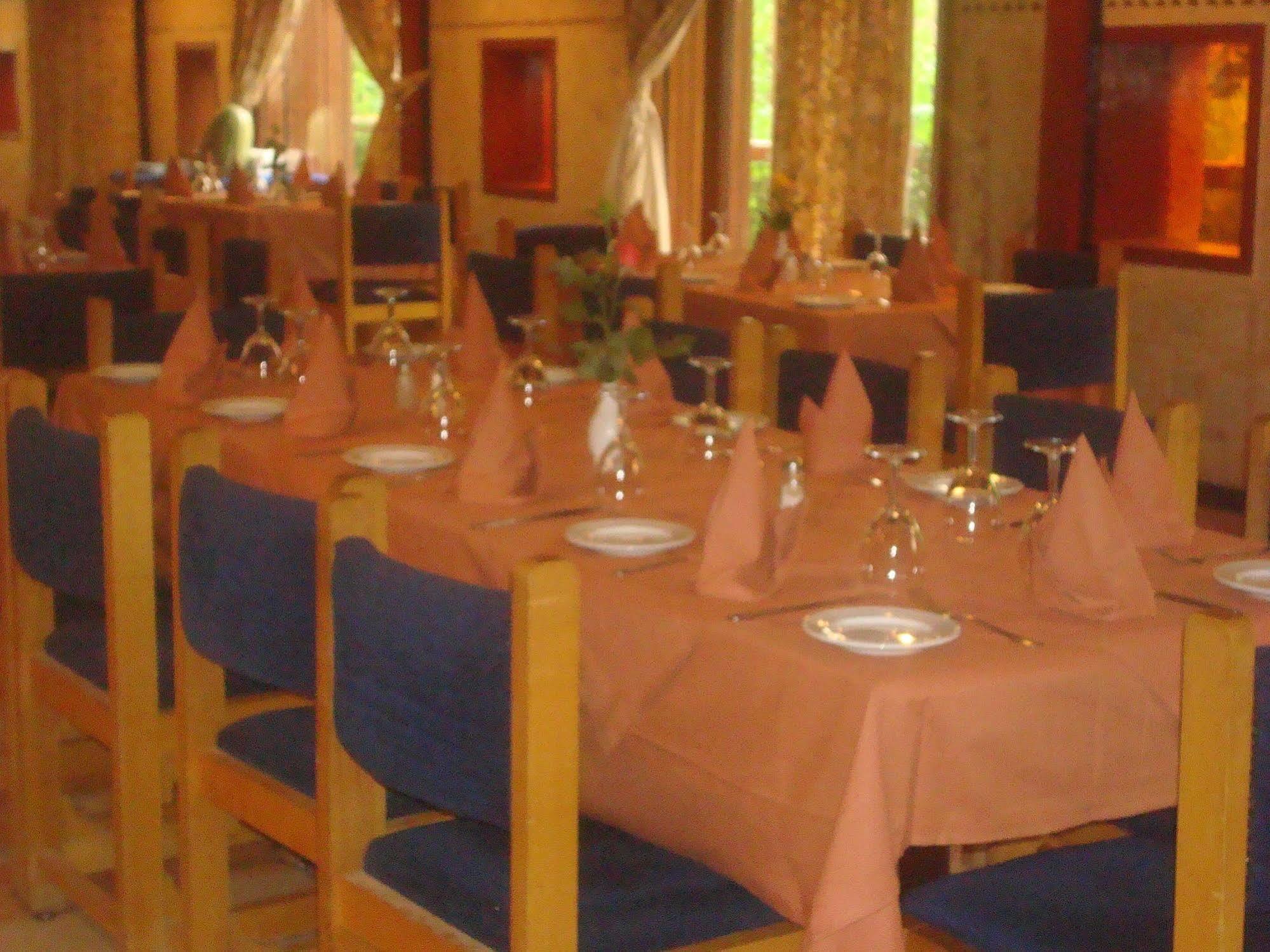 Sidi Harazem Hotel Eksteriør billede