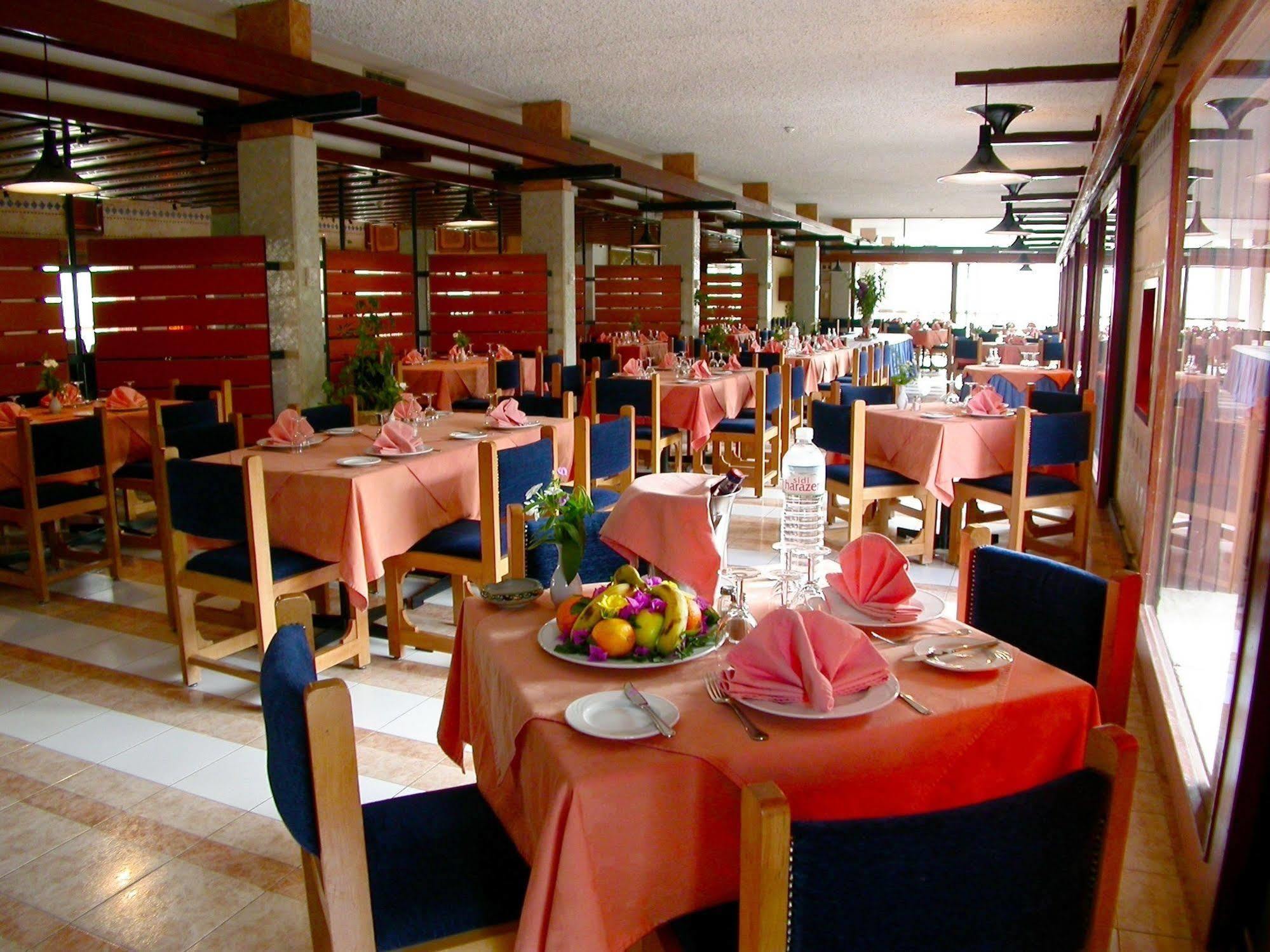 Sidi Harazem Hotel Eksteriør billede